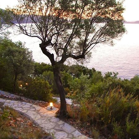 Villa Nautique - Waterfront Sivota  Exterior photo